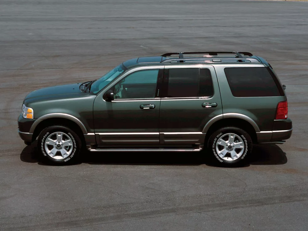 Автомобиль Ford Explorer III Внедорожник (5 дверей)