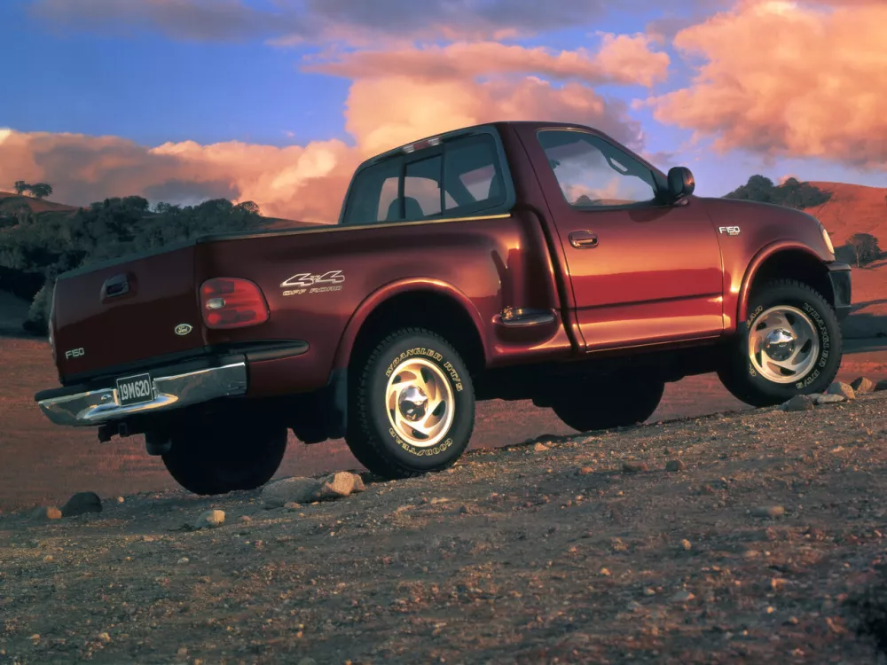 Автомобиль Ford F-150 X Пикап Одинарная кабина