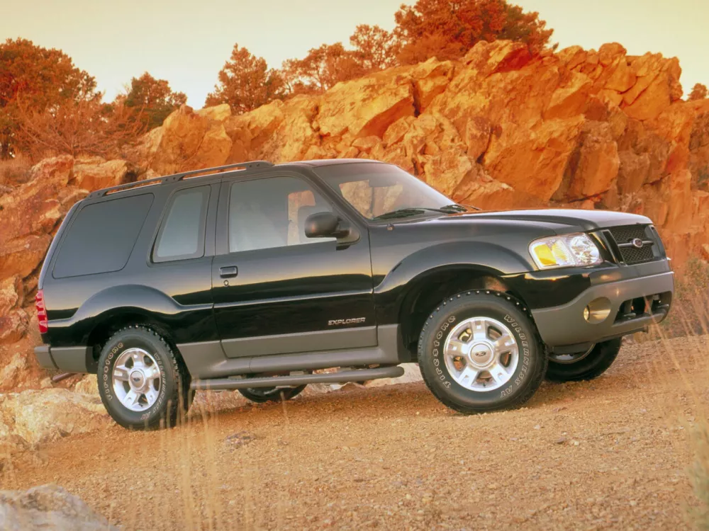 Автомобиль Ford Explorer II Рестайлинг Внедорожник (3 двери) Sport