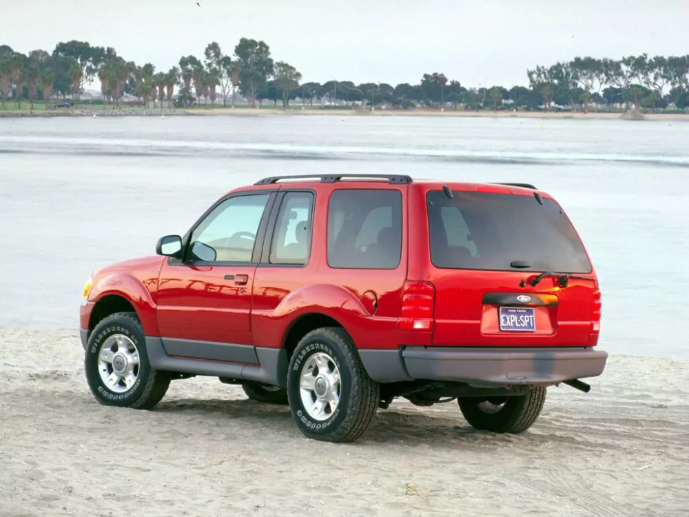 Автомобиль Ford Explorer II Рестайлинг Внедорожник (3 двери) Sport