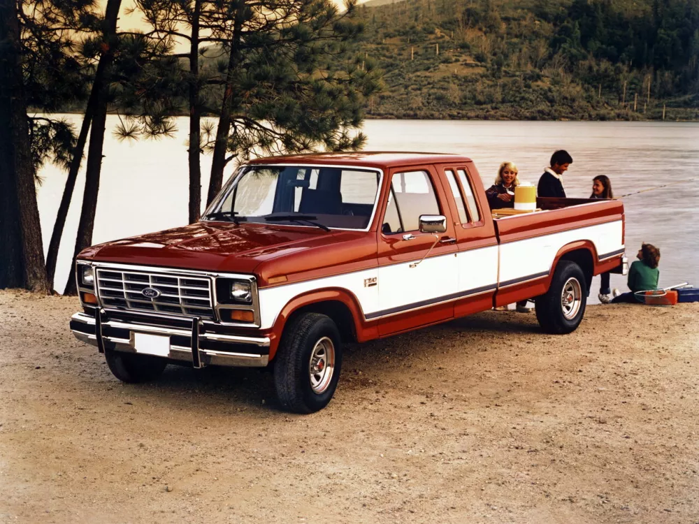 Автомобиль Ford F-150 VII Пикап Полуторная кабина
