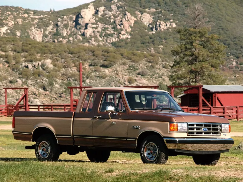 Автомобиль Ford F-150 VIII Пикап Полуторная кабина