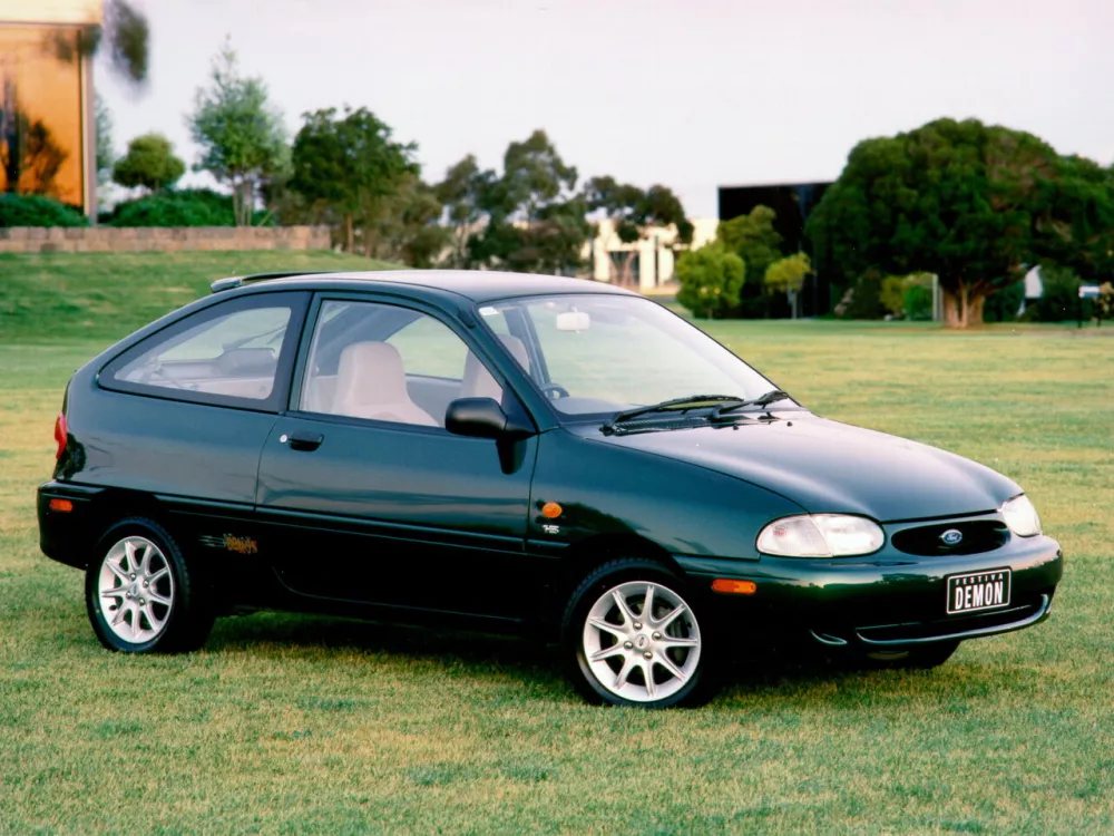 Автомобиль Ford Festiva II Хэтчбек (3 двери)