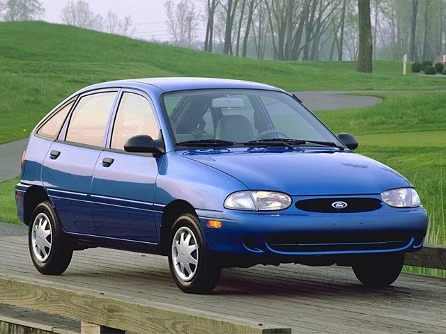 Автомобиль Ford Festiva II Хэтчбек (5 дверей)