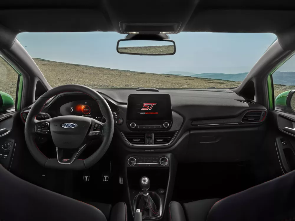 Автомобиль Ford Fiesta Mk7 Рестайлинг Хэтчбек (3 двери)