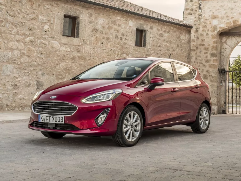 Автомобиль Ford Fiesta Mk7 Хэтчбек (5 дверей)