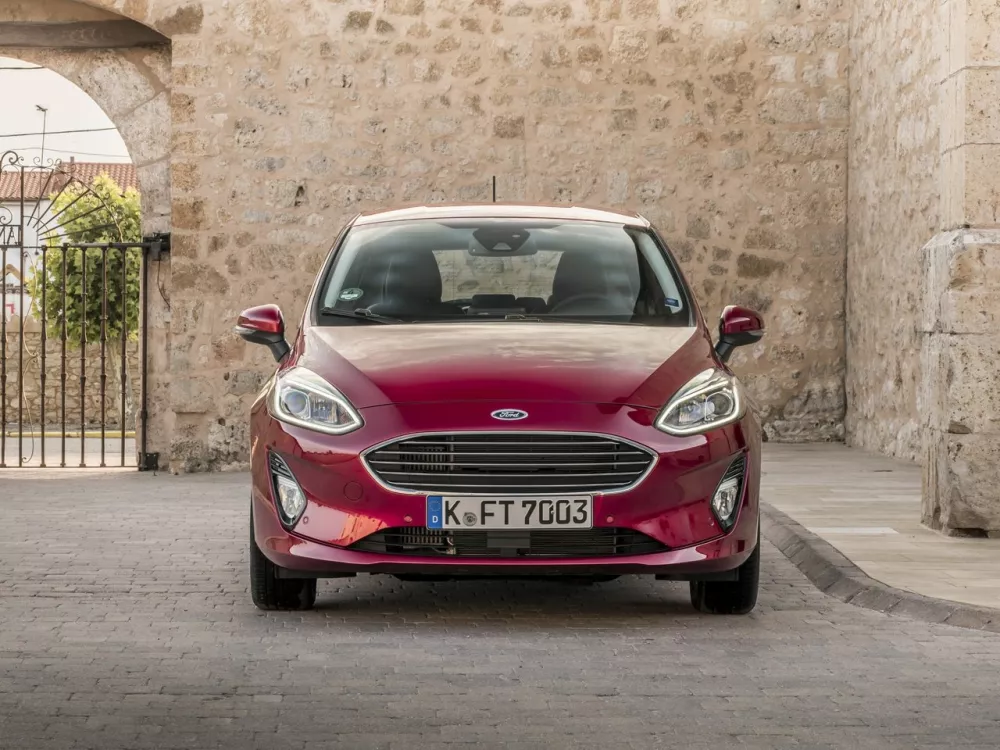Автомобиль Ford Fiesta Mk7 Хэтчбек (5 дверей)