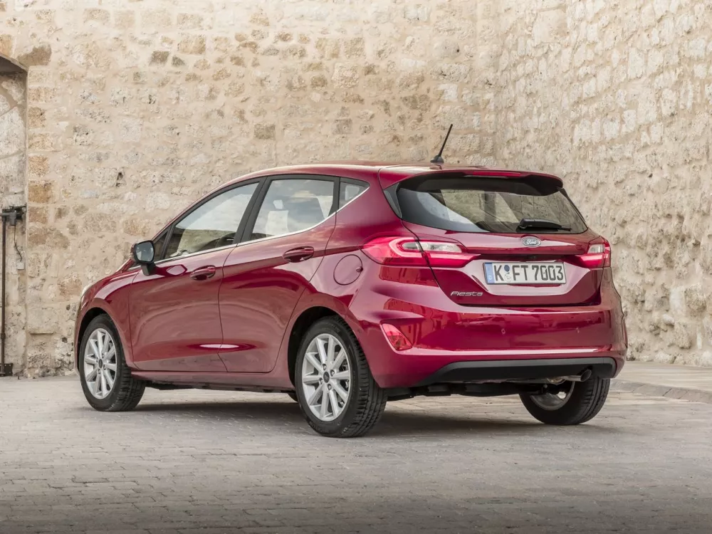 Автомобиль Ford Fiesta Mk7 Хэтчбек (5 дверей)