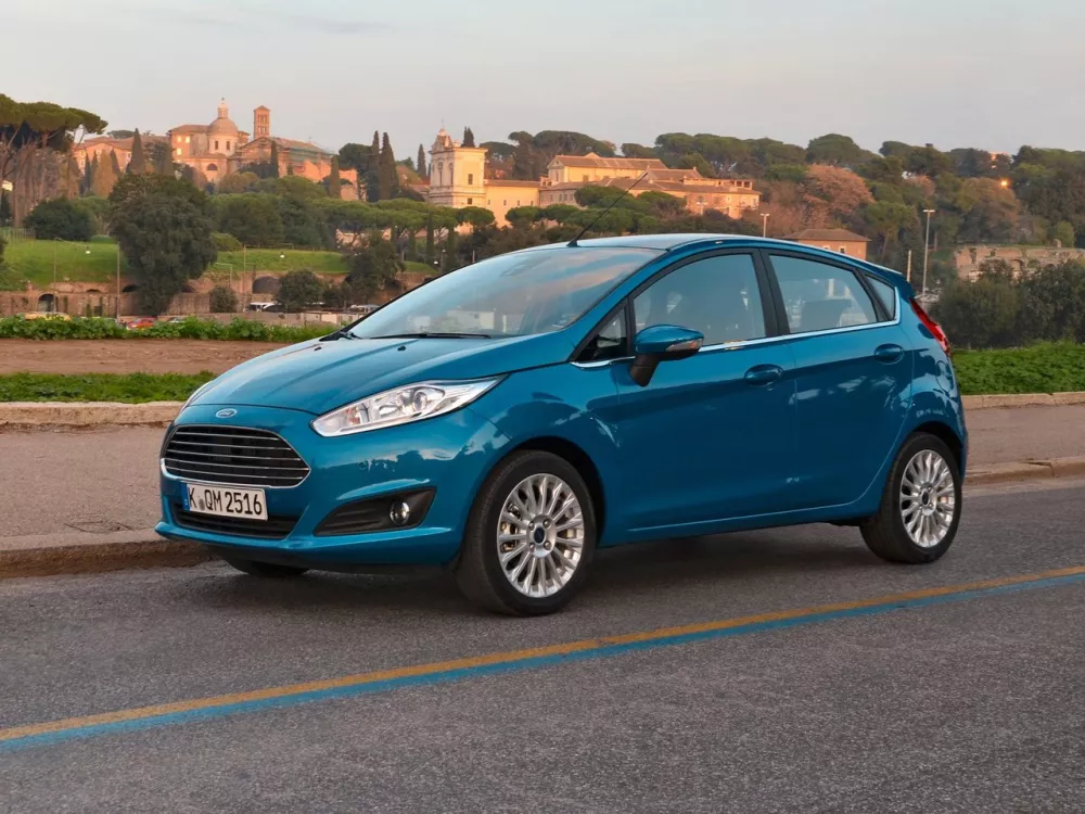Автомобиль Ford Fiesta Mk6 Рестайлинг Хэтчбек (5 дверей)