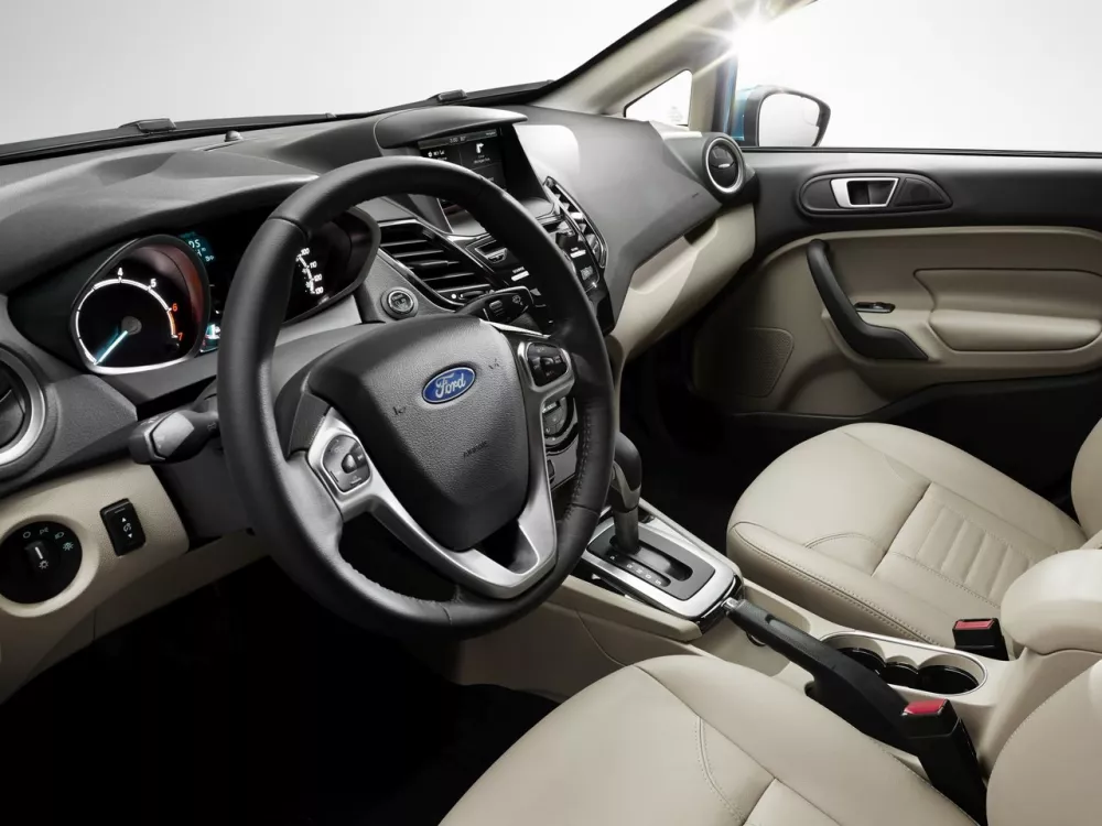 Автомобиль Ford Fiesta Mk6 Рестайлинг Седан