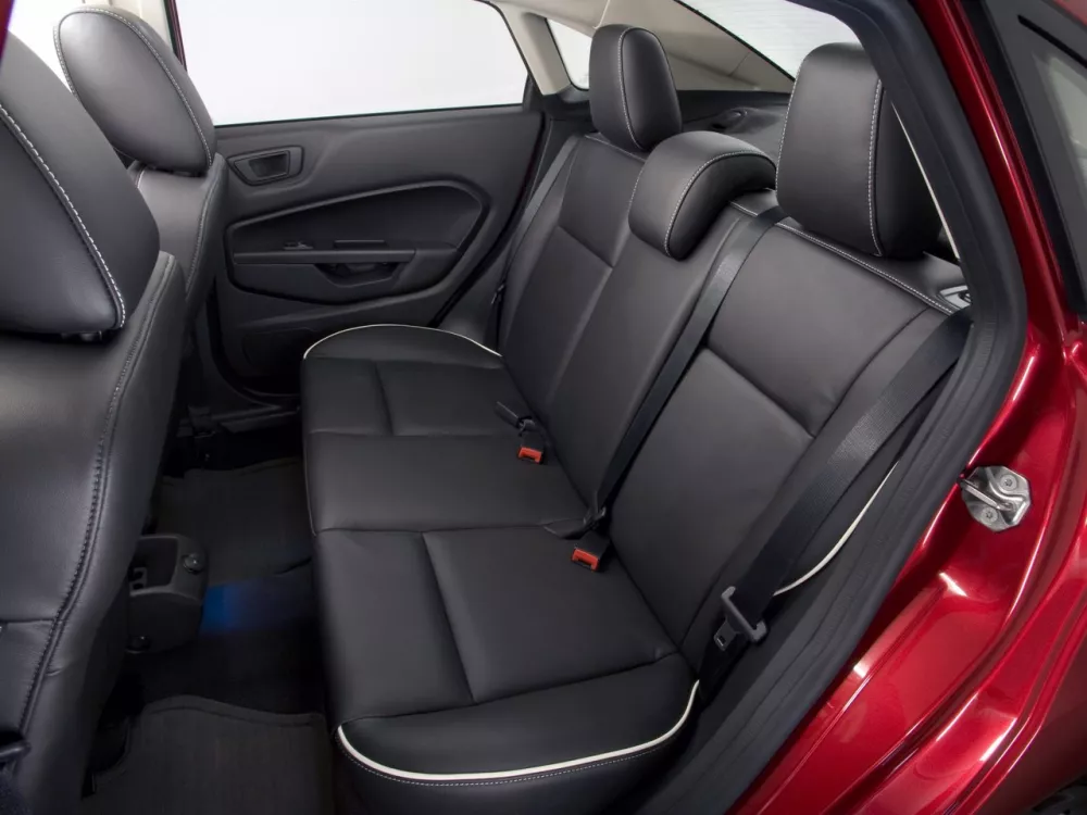 Автомобиль Ford Fiesta Mk6 Рестайлинг Седан