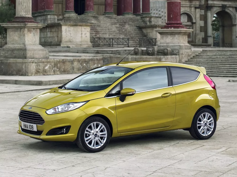 Автомобиль Ford Fiesta Mk6 Рестайлинг Хэтчбек (3 двери)