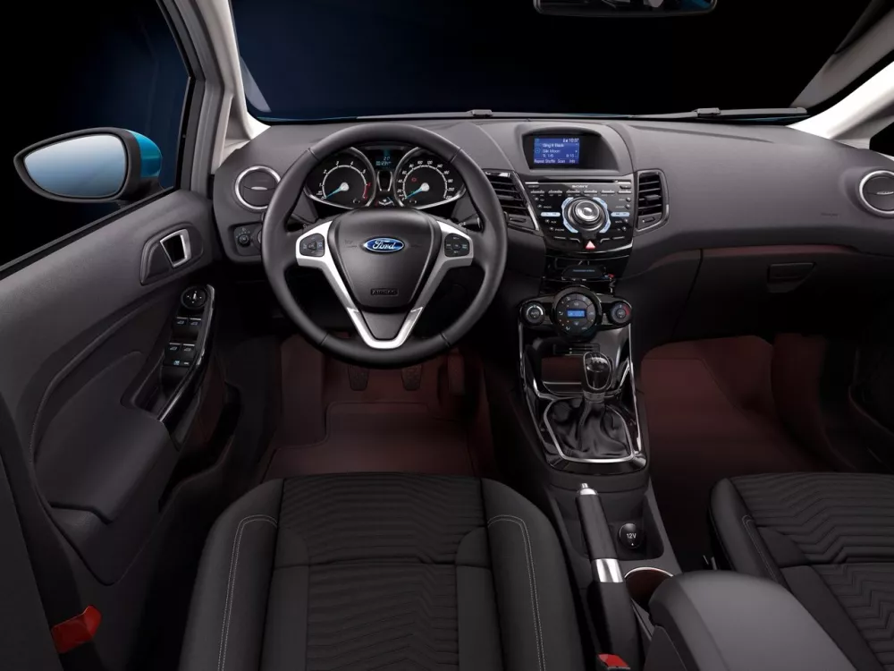Автомобиль Ford Fiesta Mk6 Рестайлинг Хэтчбек (5 дверей)