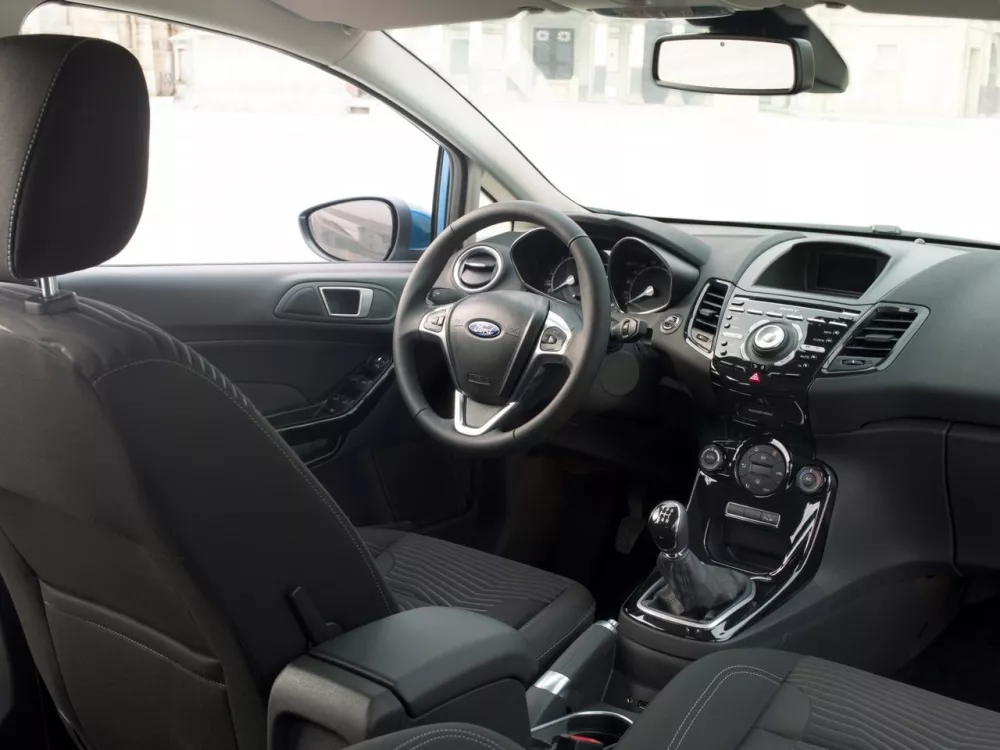 Автомобиль Ford Fiesta Mk6 Рестайлинг Хэтчбек (5 дверей)