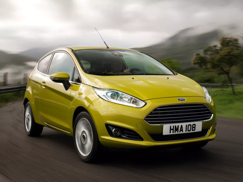 Автомобиль Ford Fiesta Mk6 Рестайлинг Хэтчбек (3 двери)