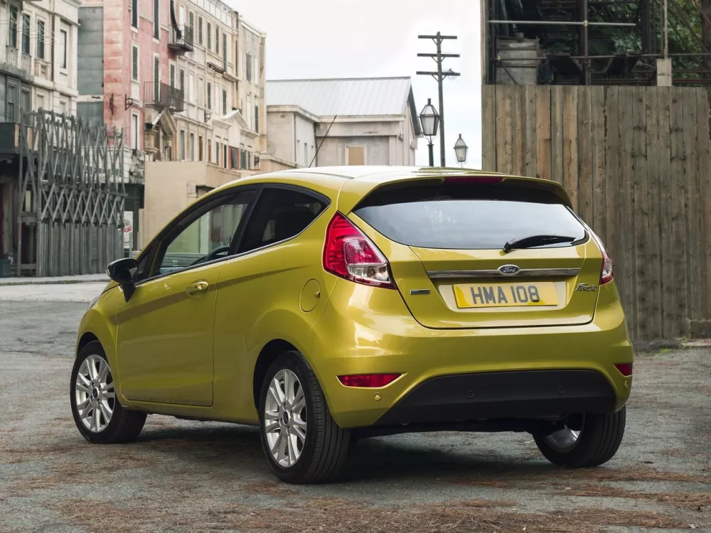 Автомобиль Ford Fiesta Mk6 Рестайлинг Хэтчбек (3 двери)