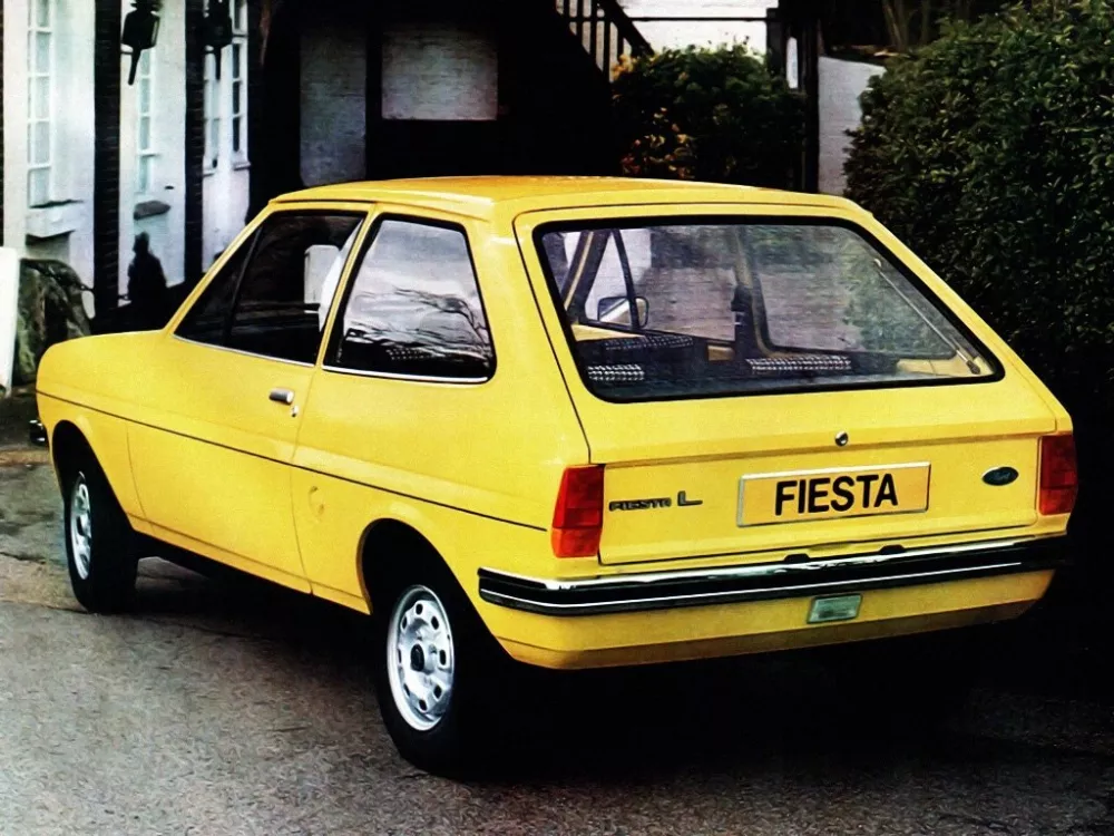 Автомобиль Ford Fiesta Mk1 Хэтчбек (3 двери)