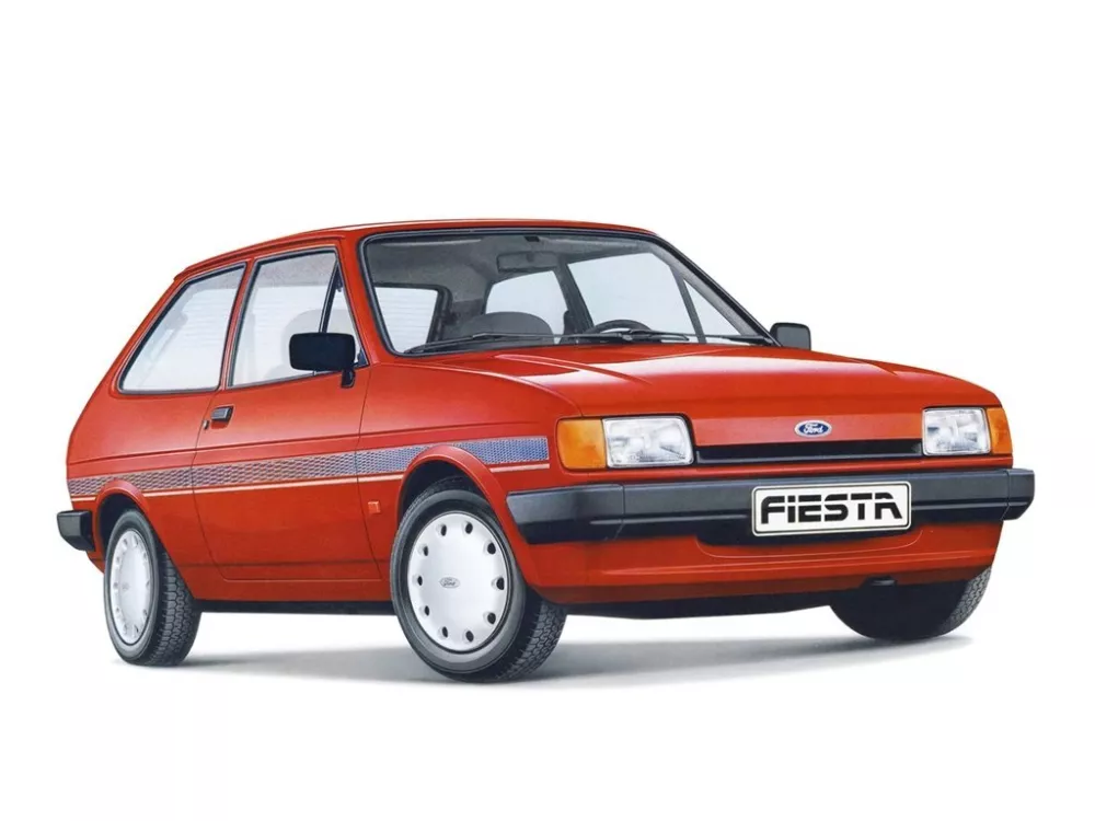 Автомобиль Ford Fiesta Mk2 Хэтчбек (3 двери)
