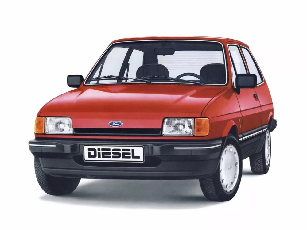 Автомобиль Ford Fiesta Mk2 Хэтчбек (3 двери)