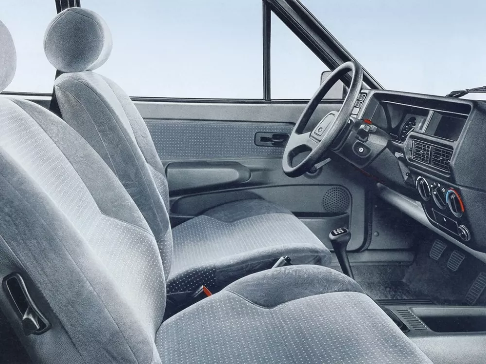 Автомобиль Ford Fiesta Mk2 Хэтчбек (3 двери)