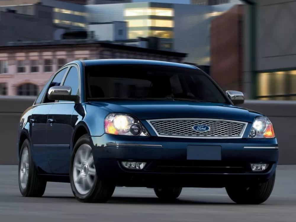 Автомобиль Ford Five Hundred Седан