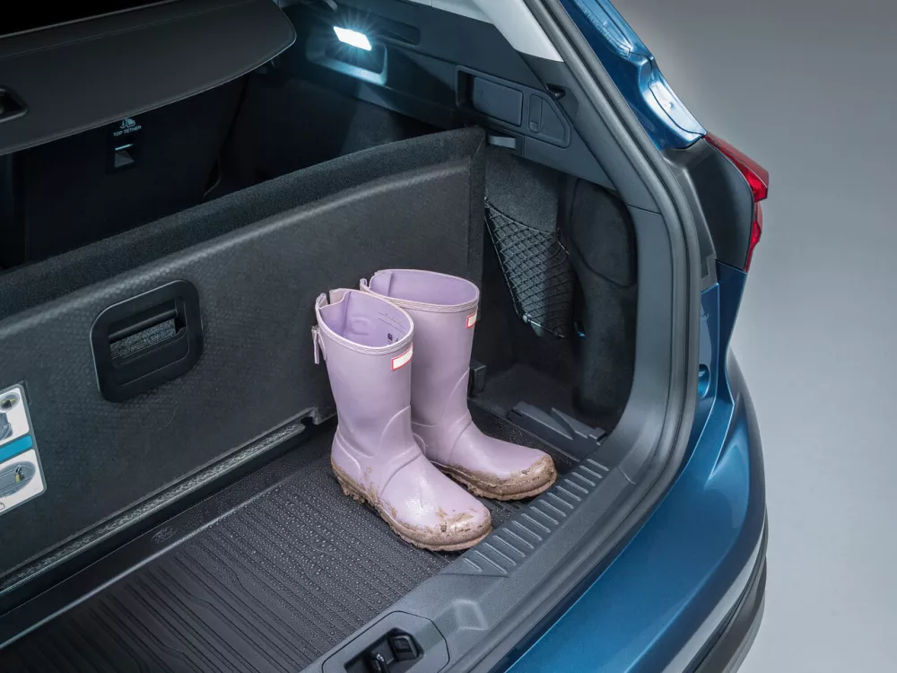 Автомобиль Ford Focus IV Рестайлинг Универсал (5 дверей) Active