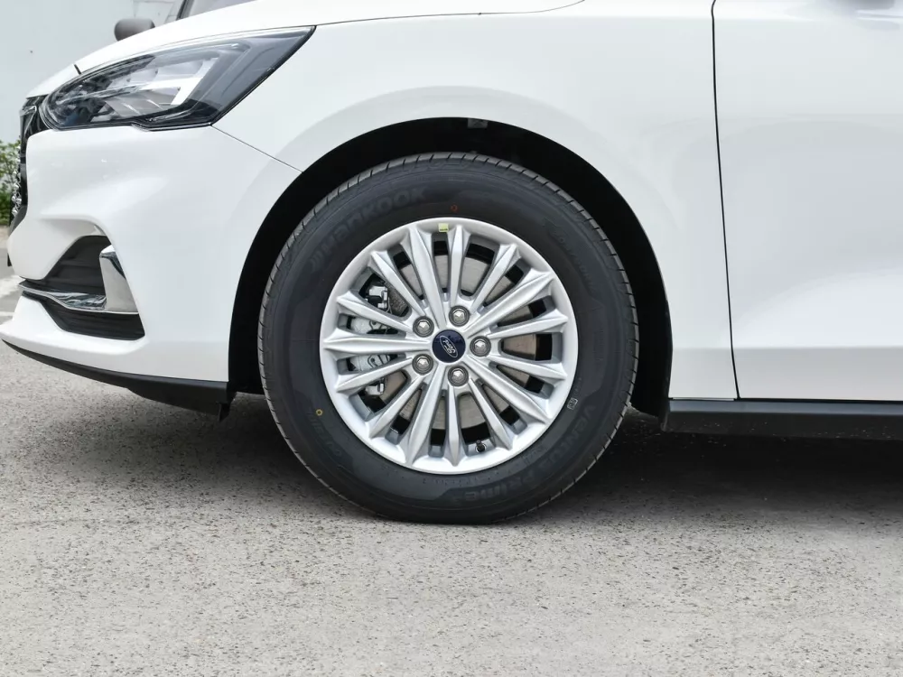 Автомобиль Ford Focus IV Рестайлинг (China Market) Седан