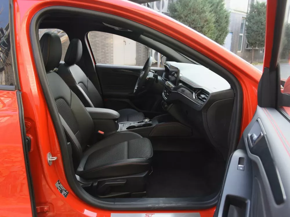 Автомобиль Ford Focus IV Рестайлинг (China Market) Хэтчбек (5 дверей)