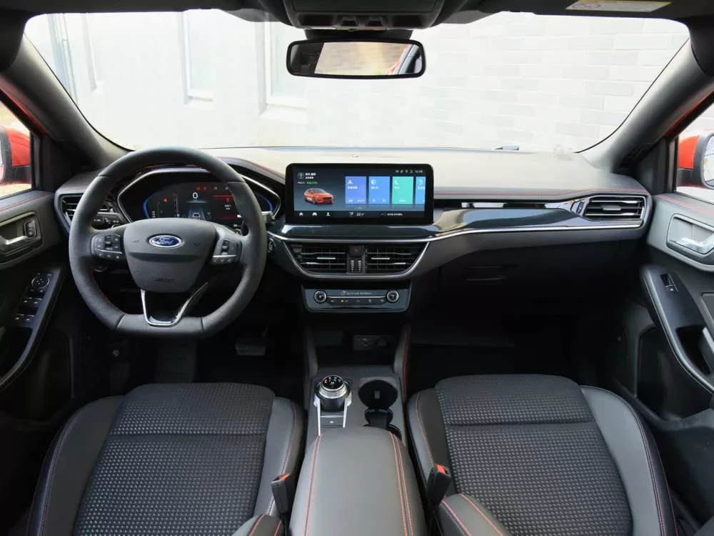 Автомобиль Ford Focus IV Рестайлинг (China Market) Хэтчбек (5 дверей)