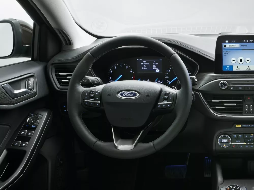 Автомобиль Ford Focus IV Хэтчбек (5 дверей)