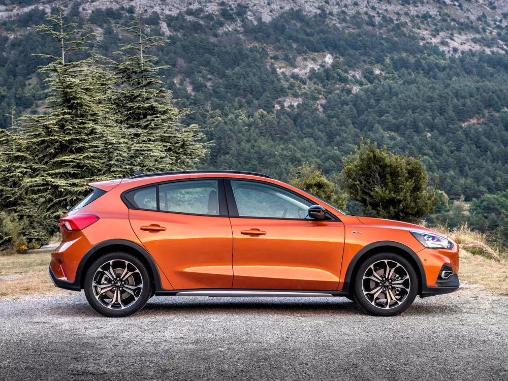 Автомобиль Ford Focus IV Хэтчбек (5 дверей) Active