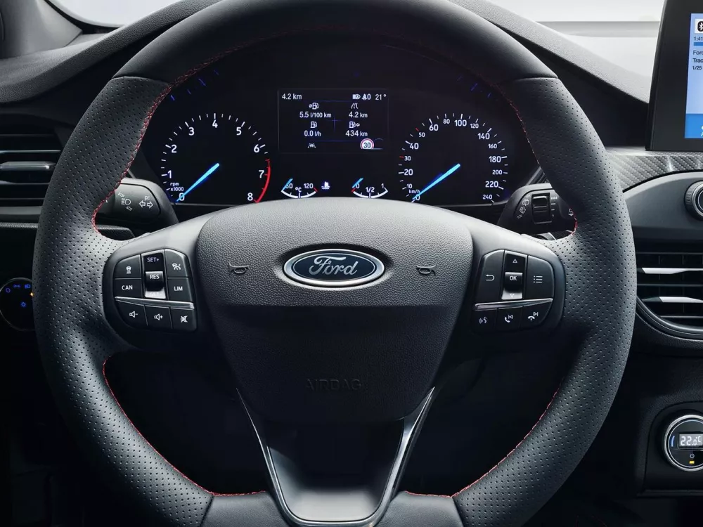 Автомобиль Ford Focus IV Седан