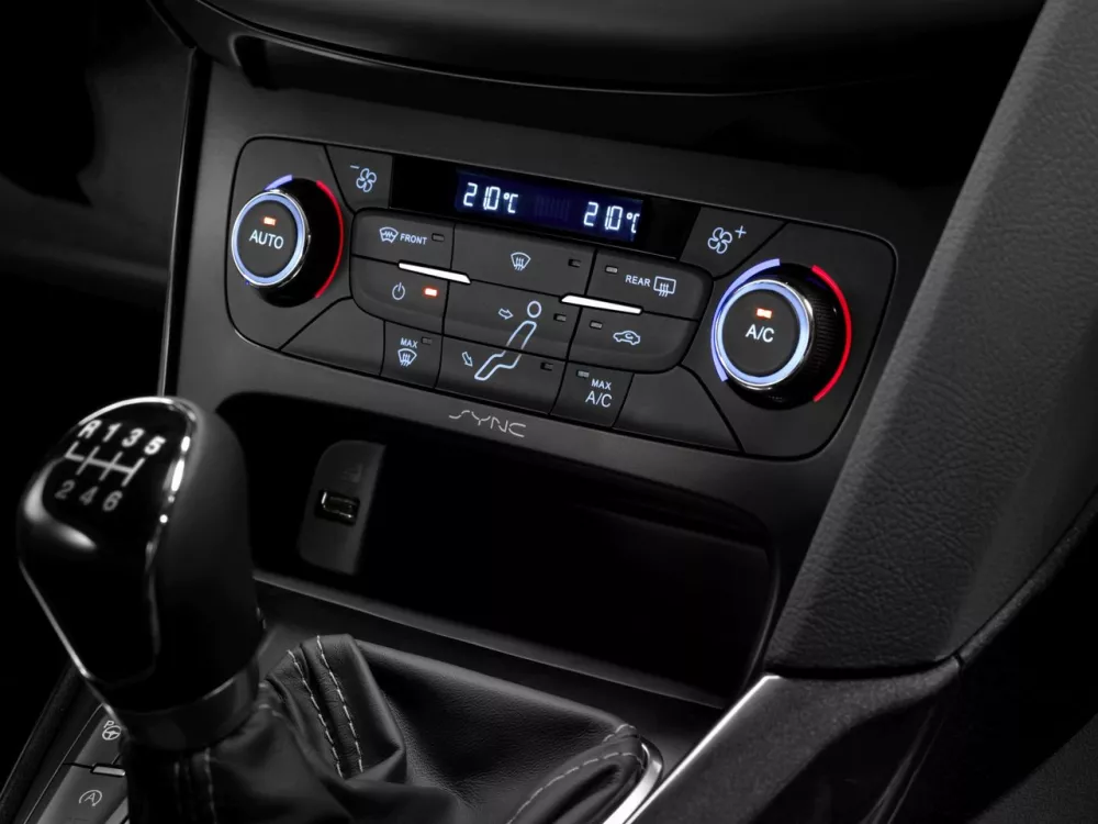 Автомобиль Ford Focus III Рестайлинг Универсал (5 дверей)