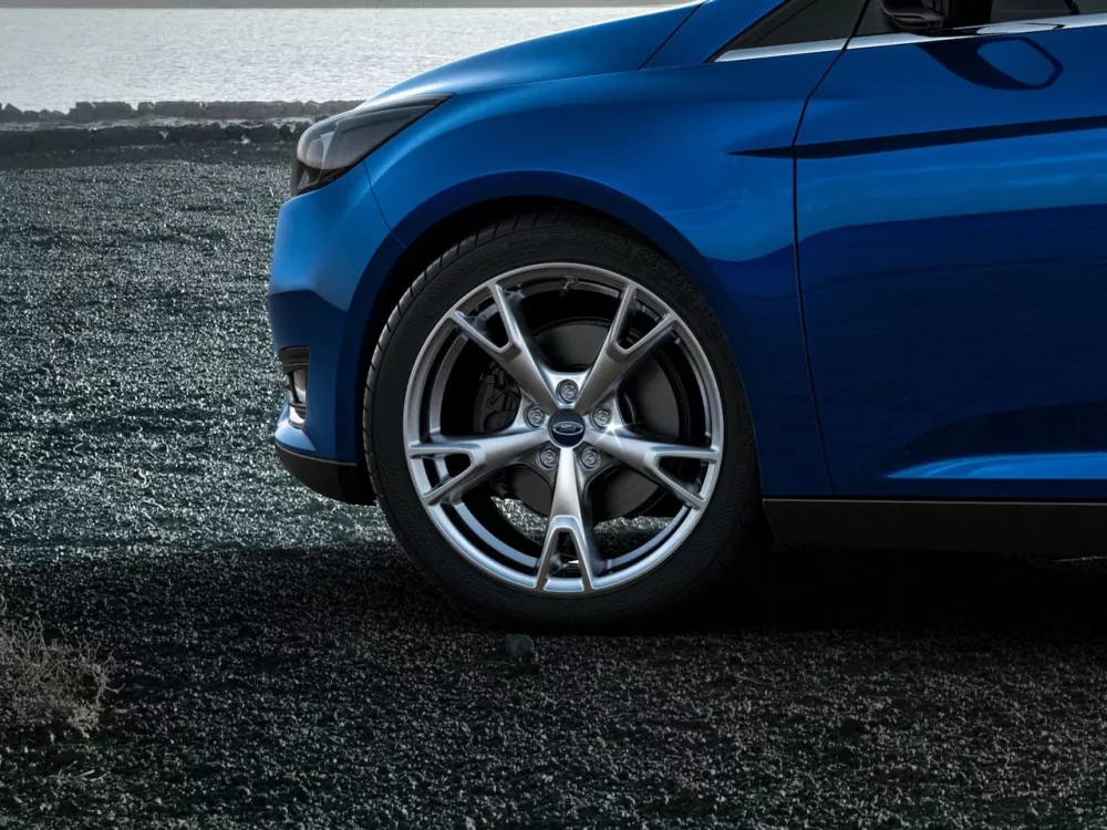 Автомобиль Ford Focus III Рестайлинг Хэтчбек (5 дверей)