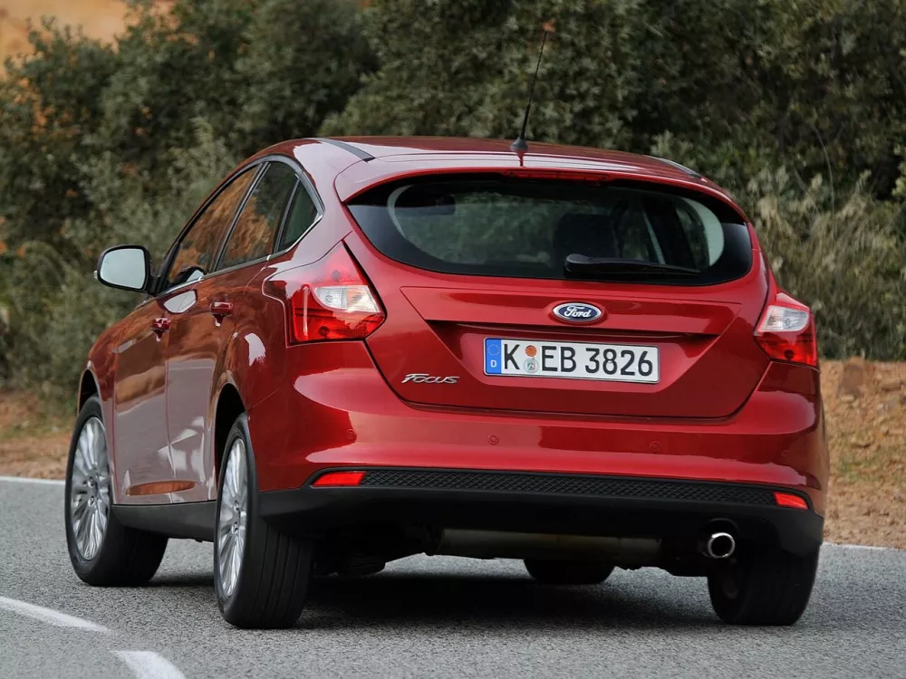 Автомобиль Ford Focus III Хэтчбек (5 дверей)