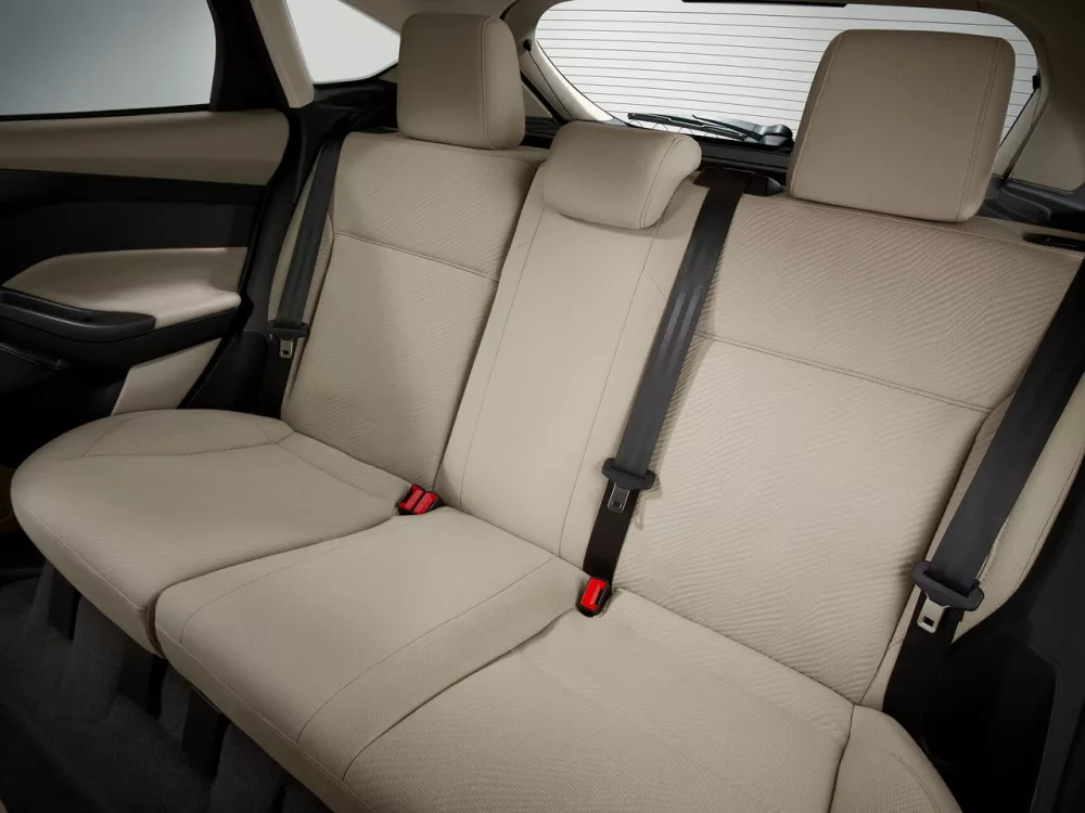 Автомобиль Ford Focus III Хэтчбек (5 дверей)