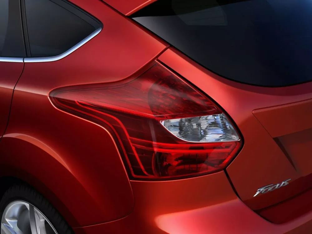 Автомобиль Ford Focus III Хэтчбек (5 дверей)