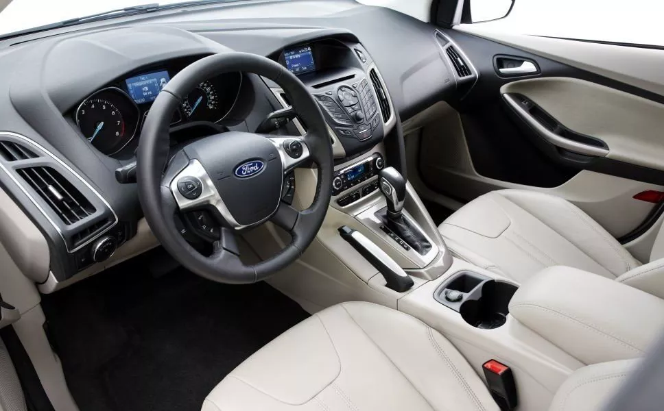 Автомобиль Ford Focus III Седан