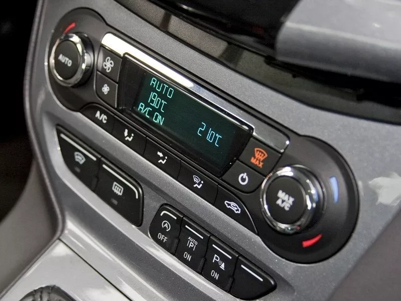 Автомобиль Ford Focus III Седан