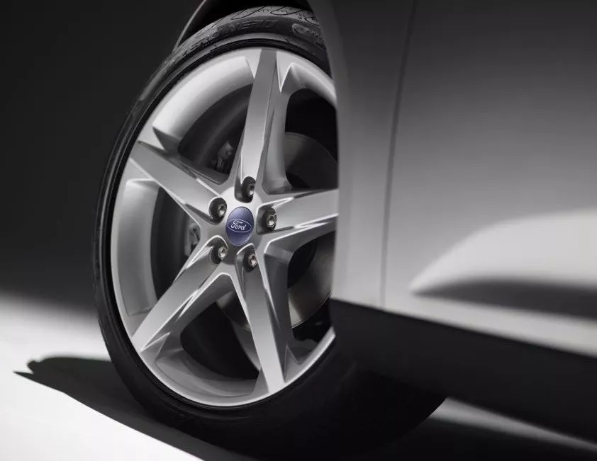 Автомобиль Ford Focus III Седан