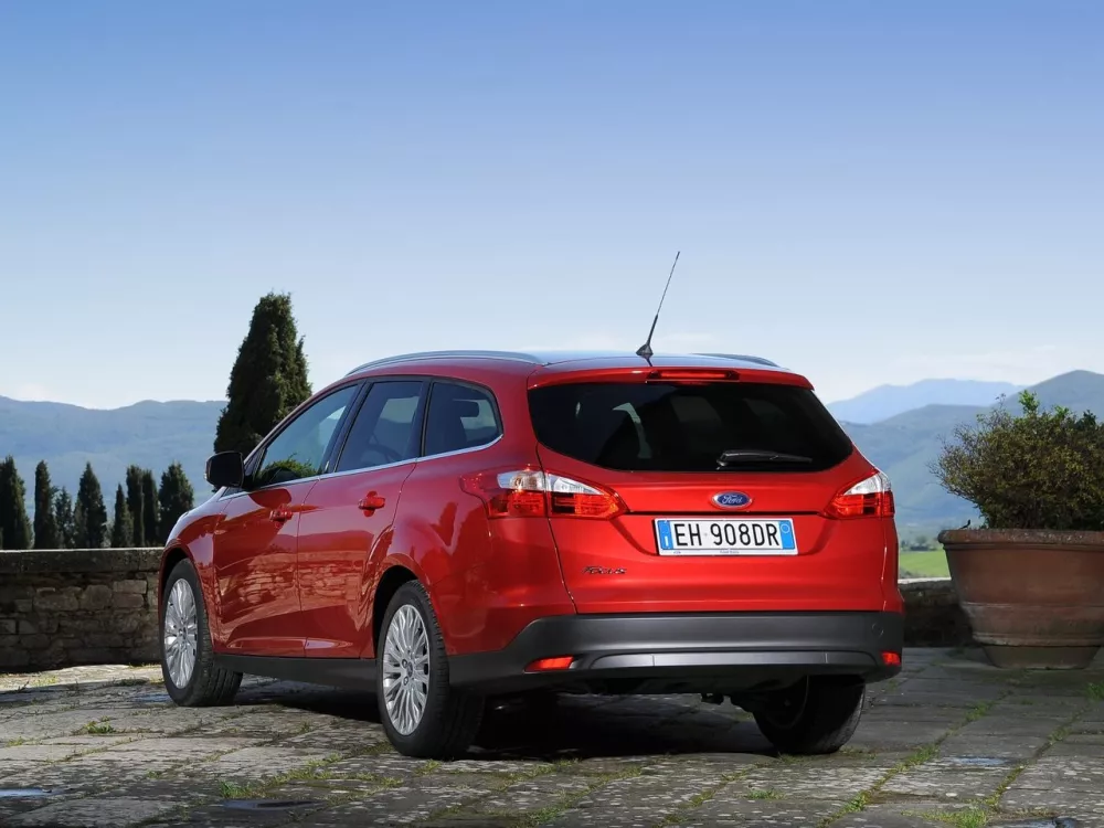 Автомобиль Ford Focus III Универсал (5 дверей)