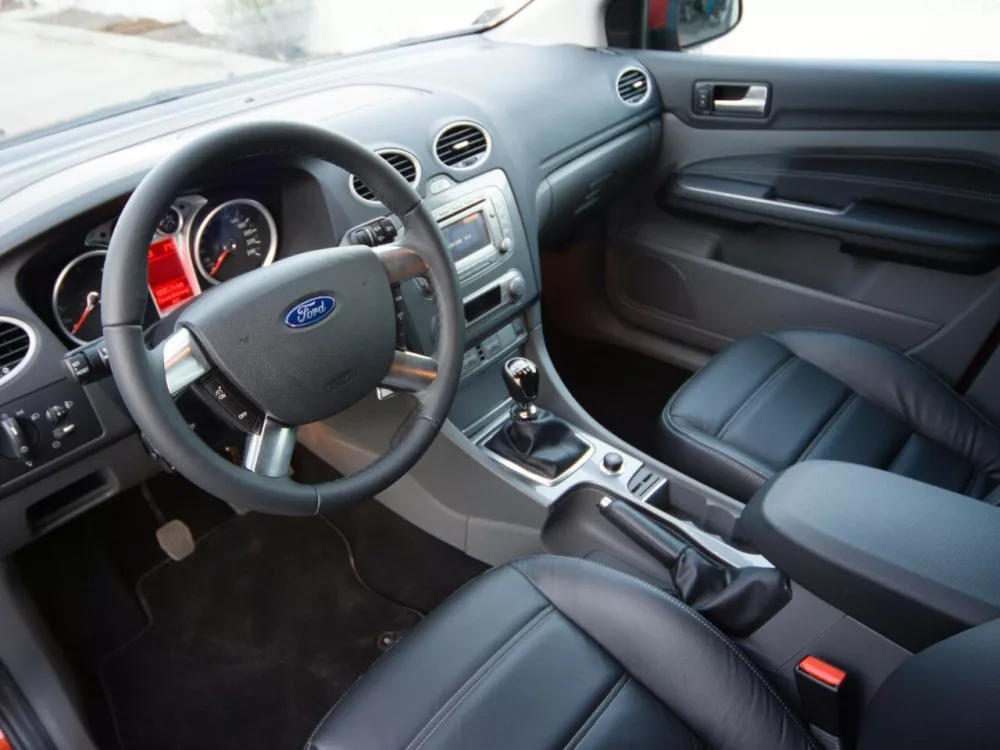 Автомобиль Ford Focus II Рестайлинг Седан