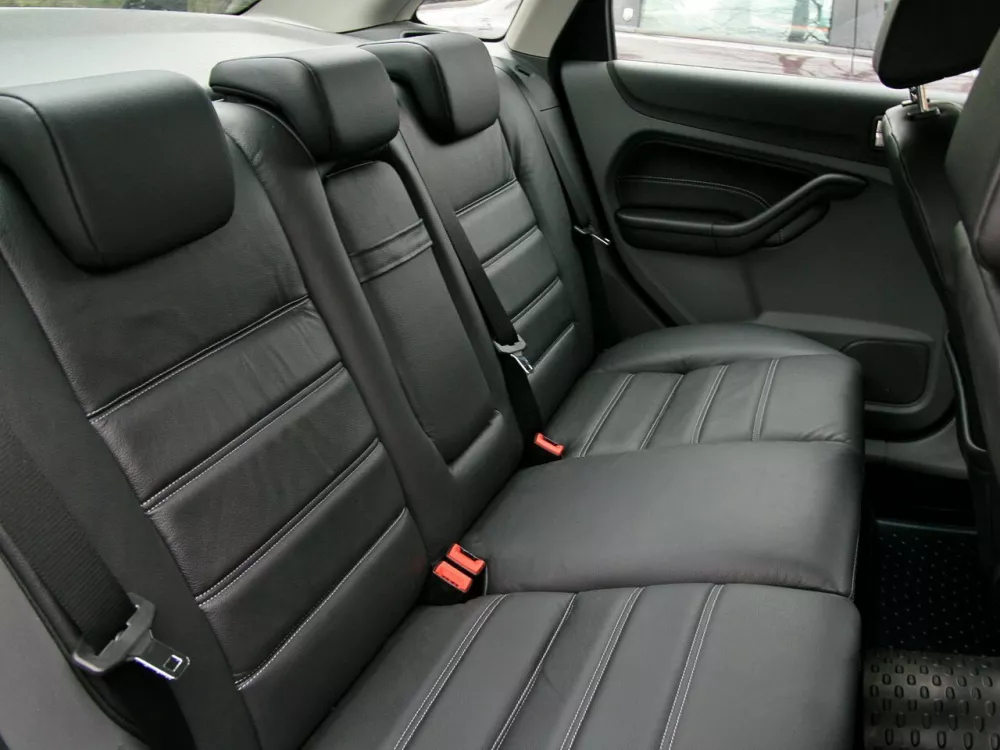Автомобиль Ford Focus II Рестайлинг Седан