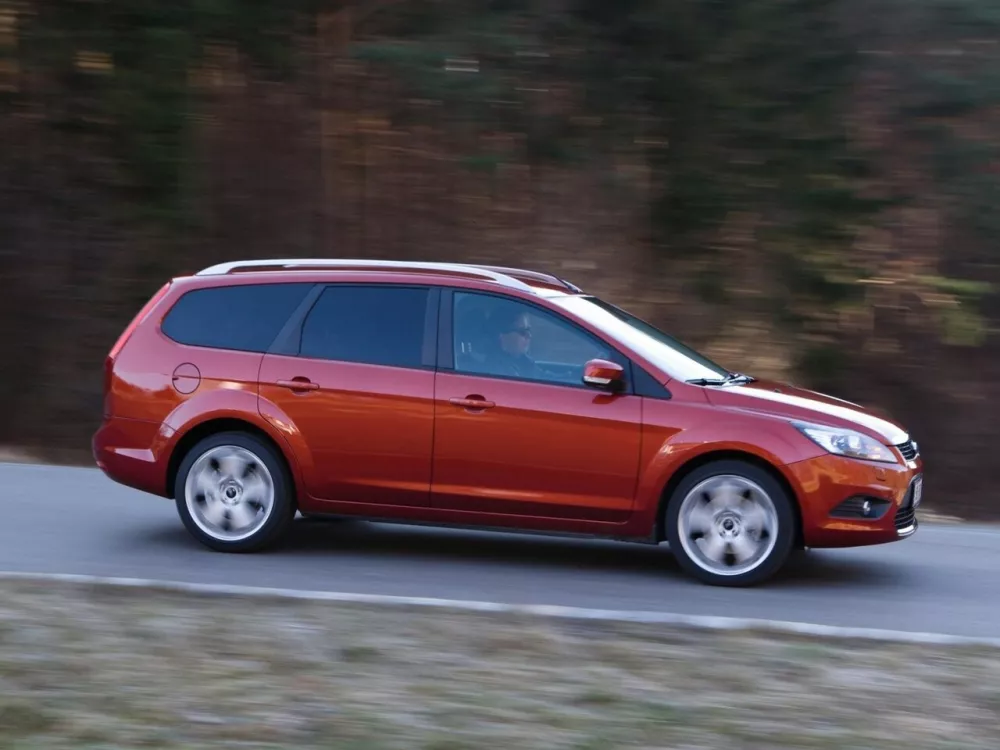 Автомобиль Ford Focus II Рестайлинг Универсал (5 дверей)