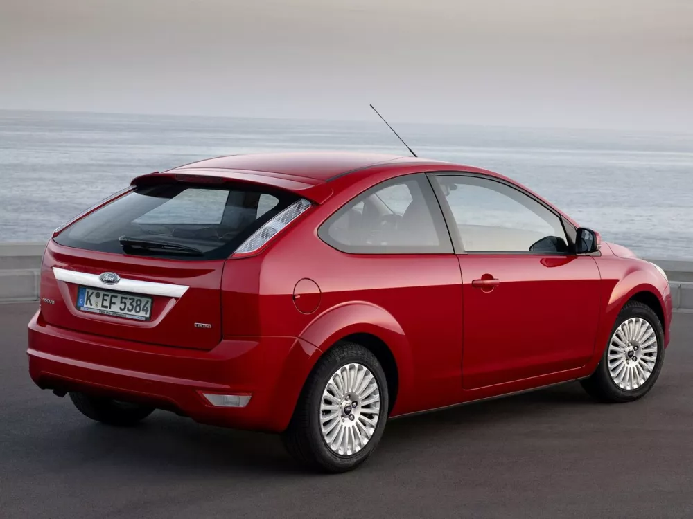 Автомобиль Ford Focus II Рестайлинг Хэтчбек (3 двери)