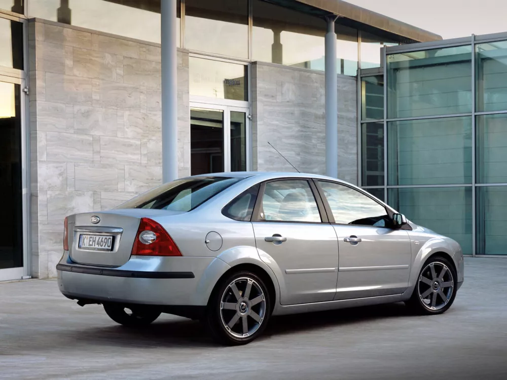 Автомобиль Ford Focus II Седан