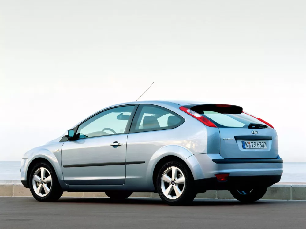 Автомобиль Ford Focus II Хэтчбек (3 двери)