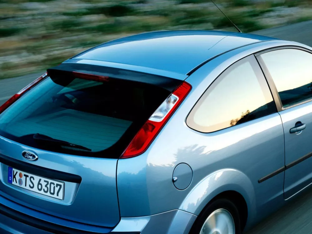 Автомобиль Ford Focus II Хэтчбек (3 двери)
