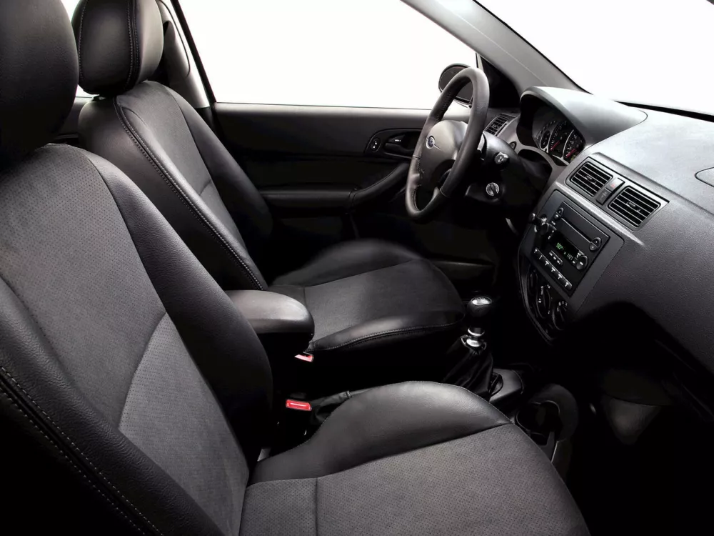 Автомобиль Ford Focus I Рестайлинг (North America) Седан
