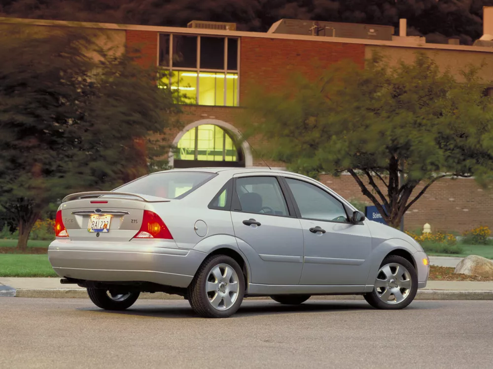 Автомобиль Ford Focus I Рестайлинг Седан